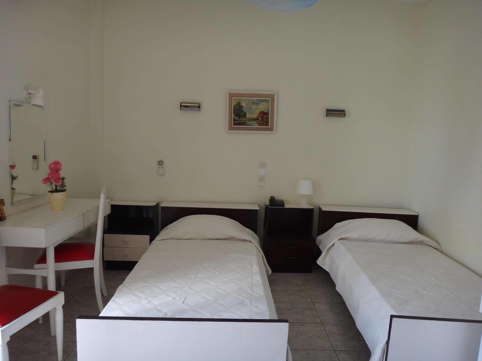 Oceanis Hotel Loutra Edipsou  Exterior photo